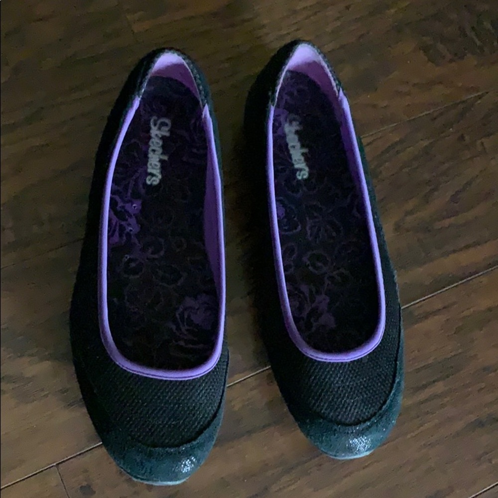 Skechers active shoes